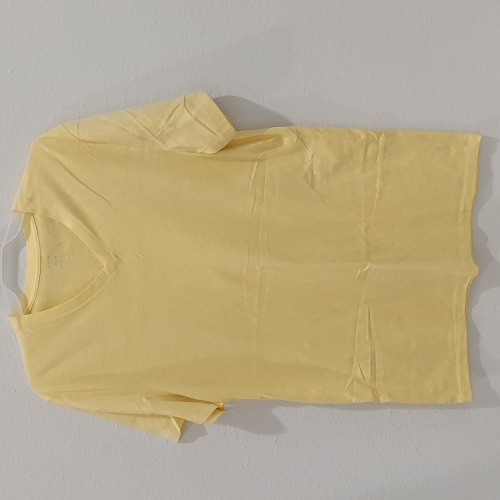 Old Navy Men's T-Shirt